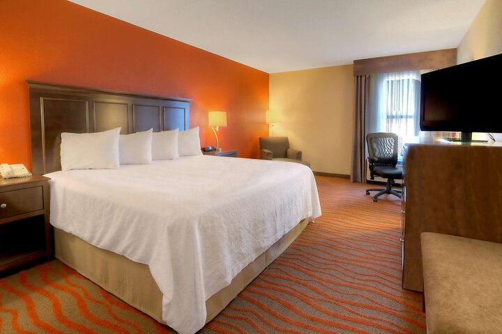 Room 32 of 57