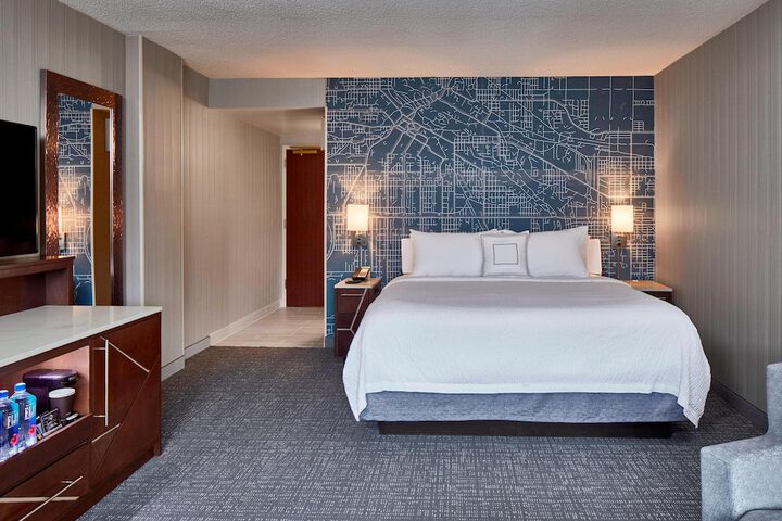 Room 17 of 49
