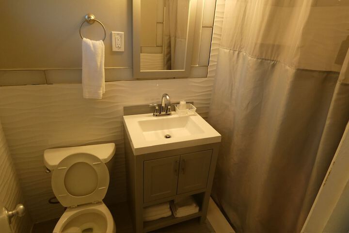 Aquastar Inn