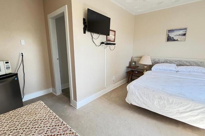 Admirals Quay Motel & Suites