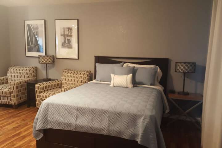 Room 16 of 19