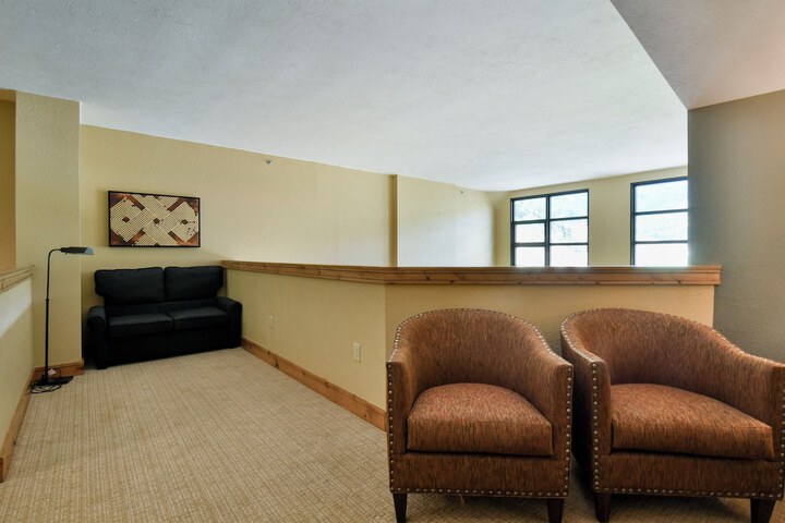 Grand Summit Hotel - Canyons Village a RockResort