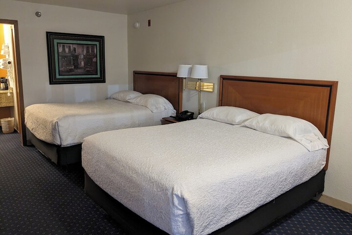 Room 37 of 75