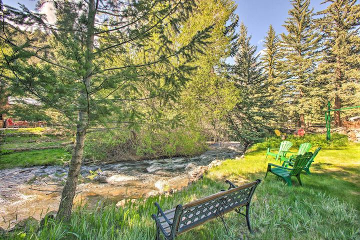 Chicago Creek B & B: 1 Mi to Mt. Blue Sky!