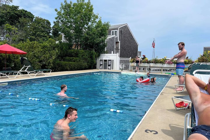 Pool 22 of 157