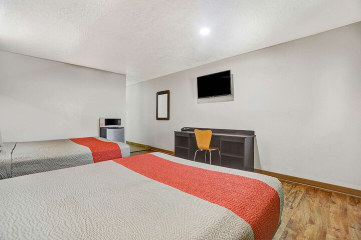 Room 20 of 36