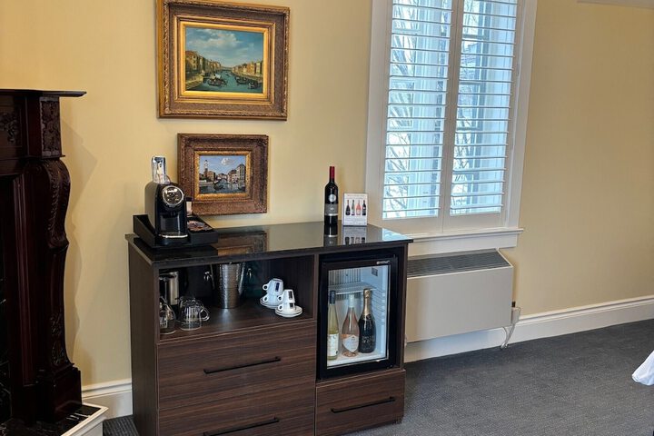 Riverbend Inn and Vineyard