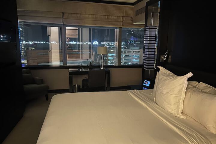 Room 83 of 124