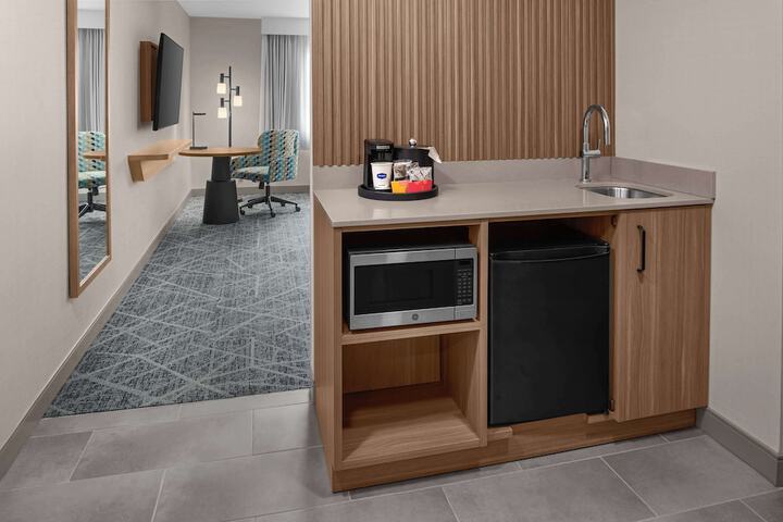 Hampton Inn by Hilton Costa Mesa Newport Beach