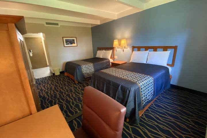 Room 18 of 40