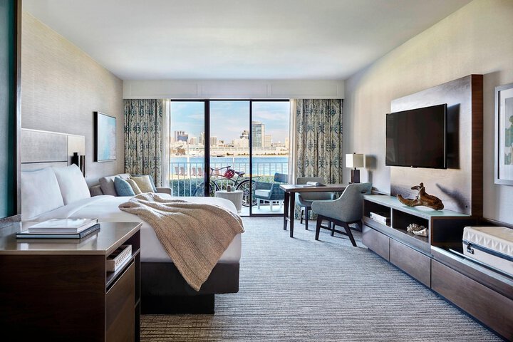 Room 48 of 103