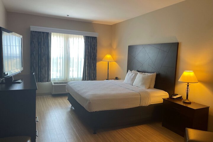 Room 11 of 24