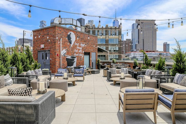 Sundeck 141 of 143