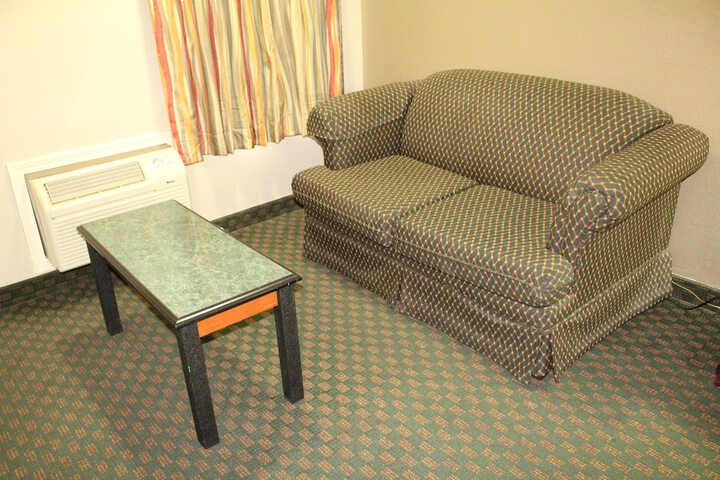 Room 13 of 26