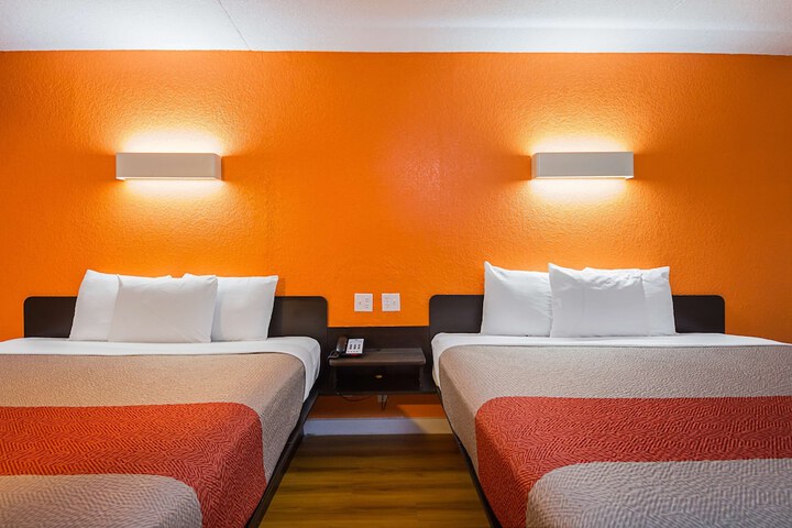 Motel 6 Garland TX - Northeast Dallas