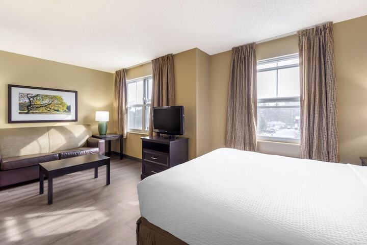 Room 14 of 27
