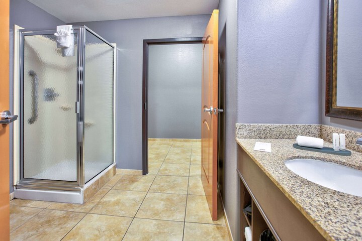 La Quinta Inn & Suites by Wyndham Little Rock - Bryant