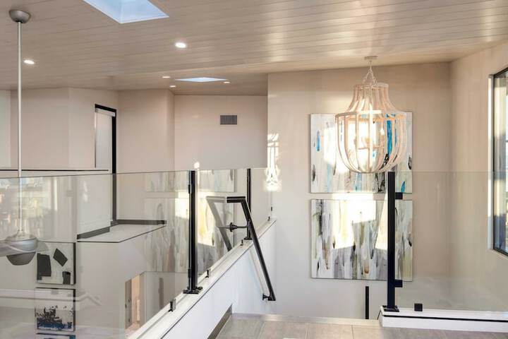Matador by Avantstay Ocean Front Malibu Pad w / Rooftop Patio