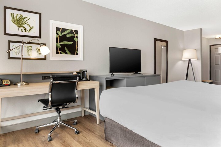 Country Inn & Suites by Radisson Georgetown, KY