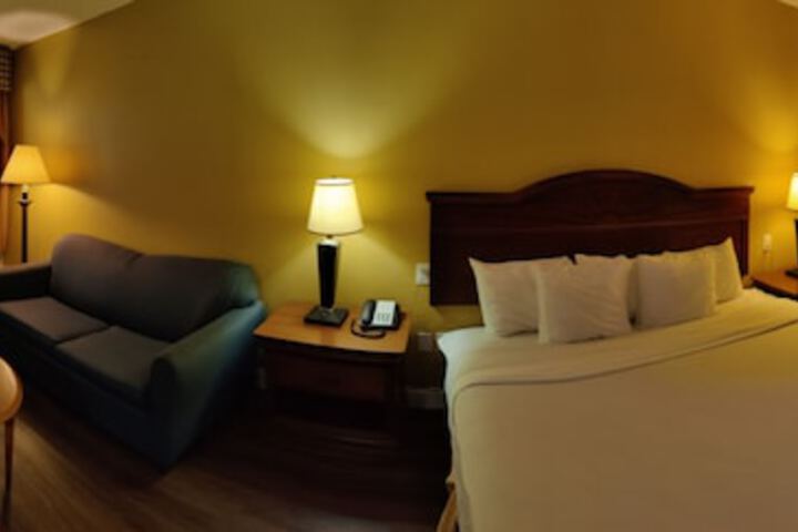 Room 16 of 26