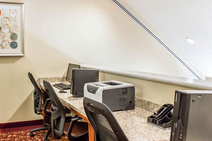 Comfort Inn Fayetteville near Fort Bragg
