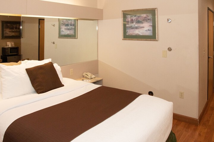 Room 19 of 41