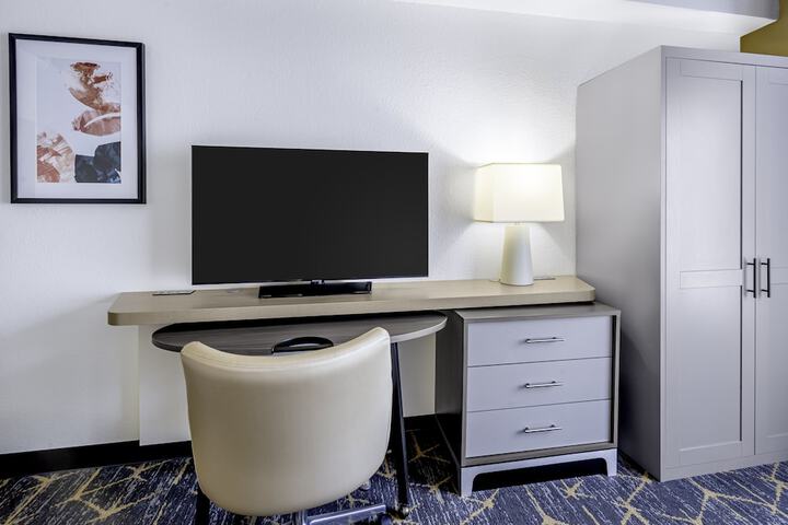 Holiday Inn & Suites Wausau-Rothschild by IHG