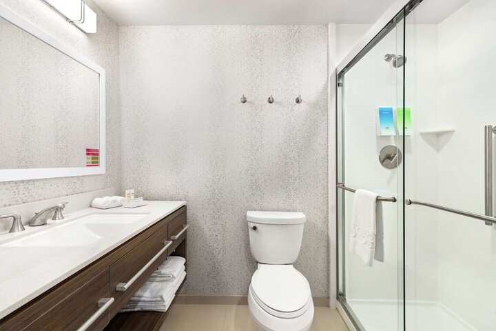 Room 15 of 37