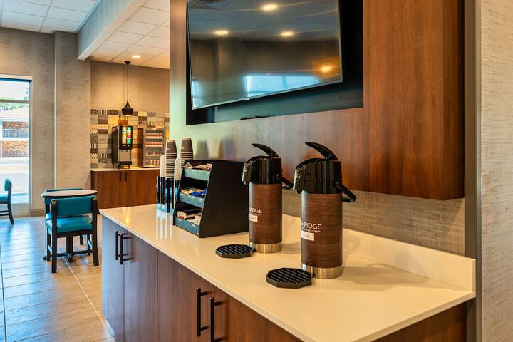 Breakfast/Coffee Service 20 of 23
