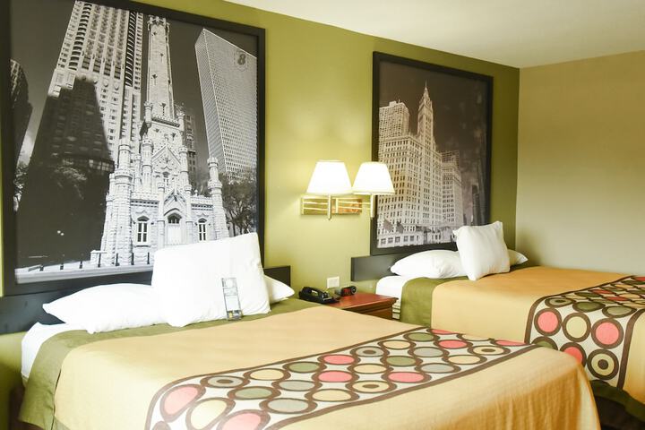 Room 18 of 33