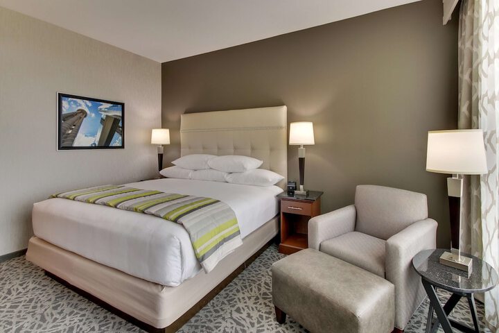 Room 46 of 101
