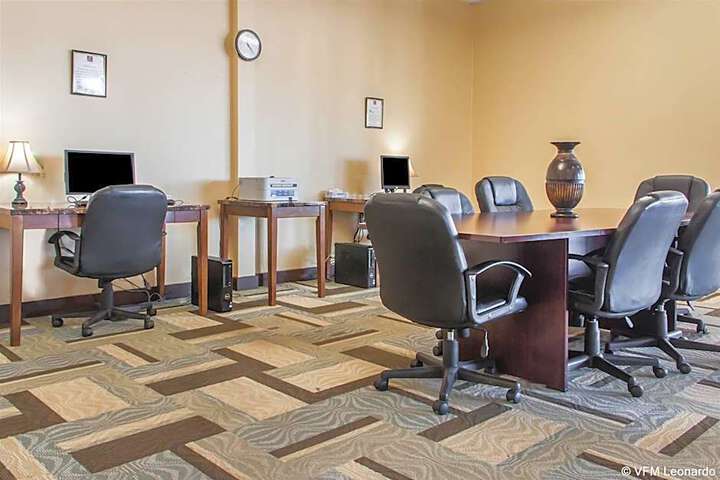Clarion Inn