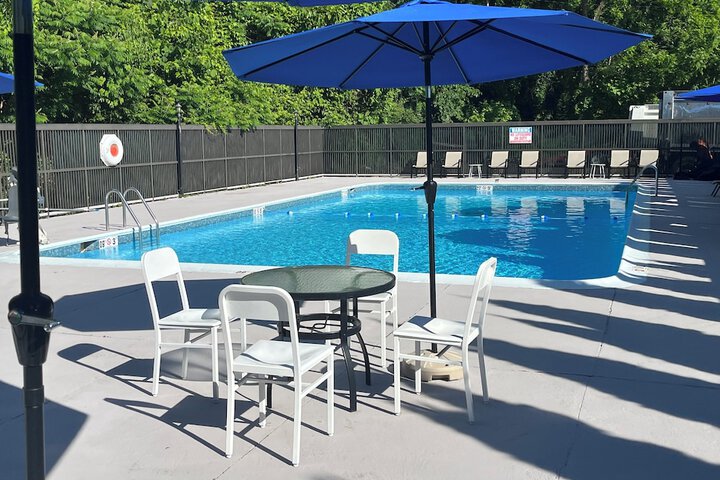 Comfort Inn & Suites Danbury-Bethel