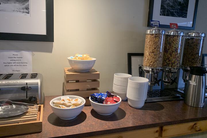 Breakfast/Coffee Service 47 of 58