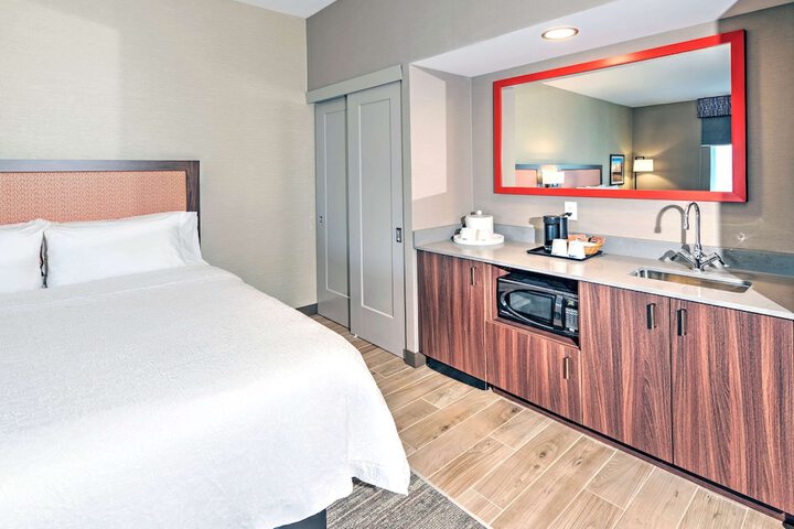 Hampton Inn by Hilton Ottawa