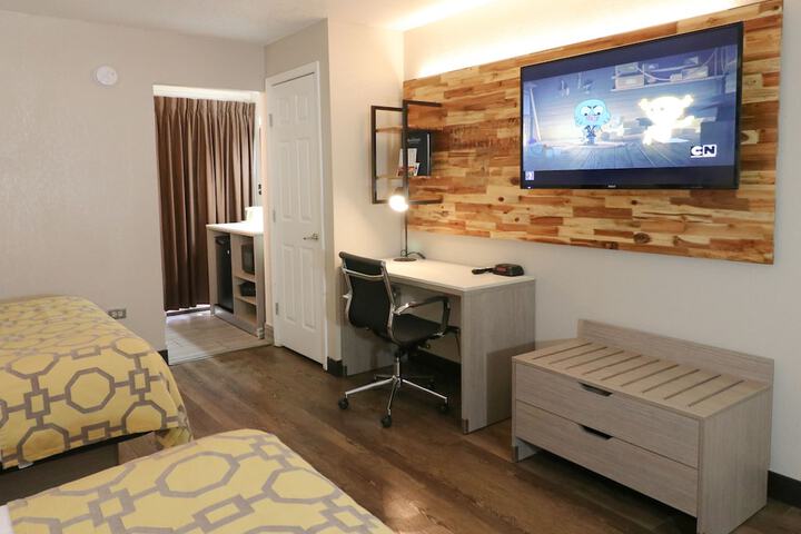 Baymont by Wyndham Gatlinburg on the River