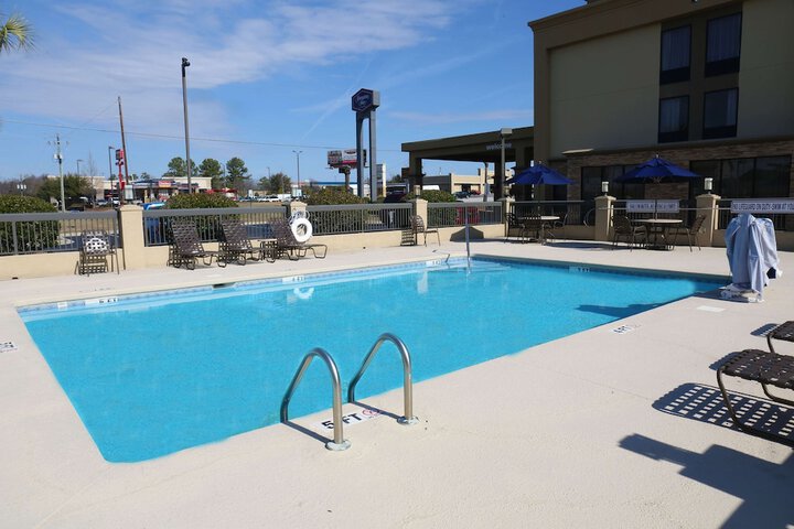 Pool 5 of 39