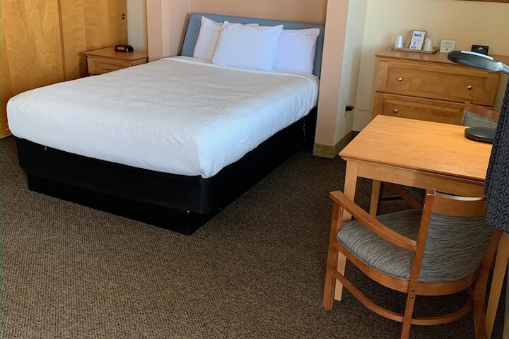 Room 19 of 46