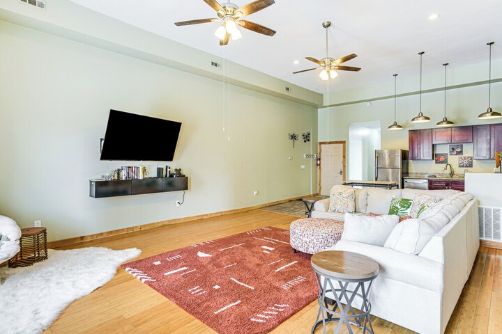 Bring a Pet: Historic Downtown Olean Apartment