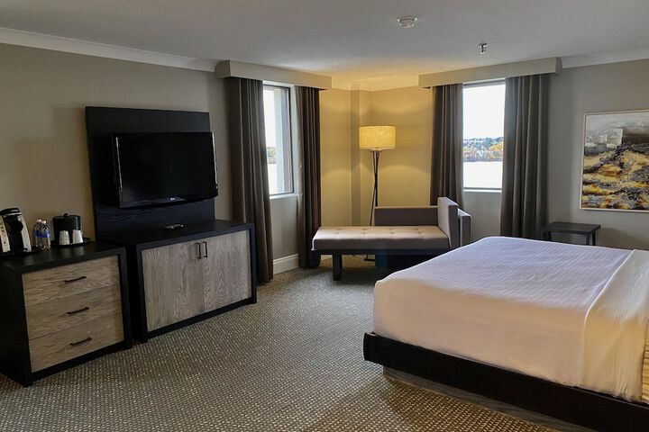 Room 214 of 354