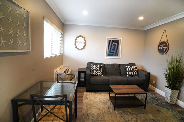 Room 25 of 115