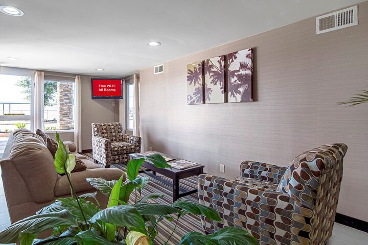 Red Roof Inn & Suites Greenwood SC