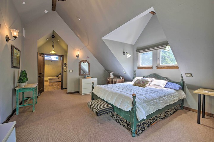 Incredible Lake Arrowhead Home w / Views & Decks!