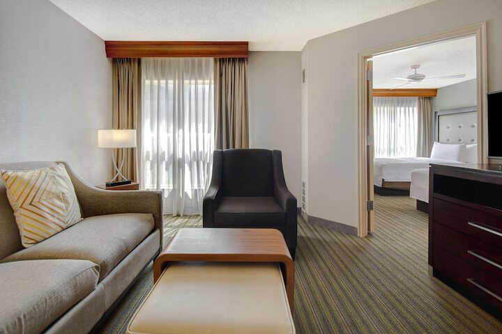 Room 28 of 71