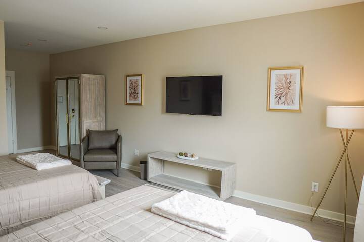 Room 11 of 30