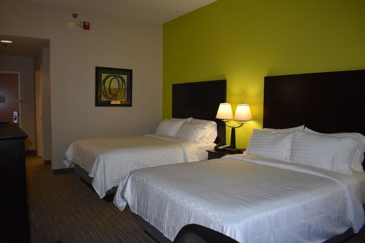 Room 17 of 46