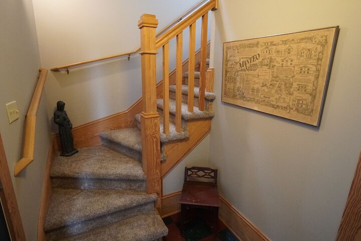 Room 11 of 21