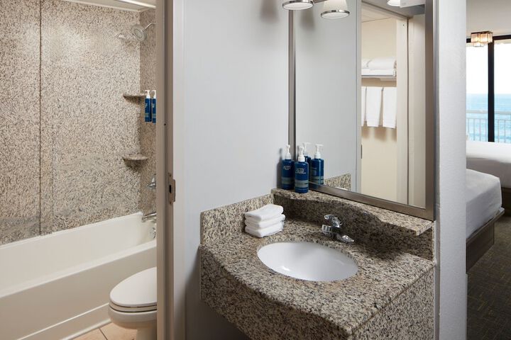 Four Points by Sheraton Virginia Beach Oceanfront