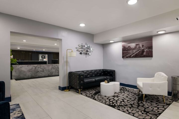 Hotel Interior 12 of 40