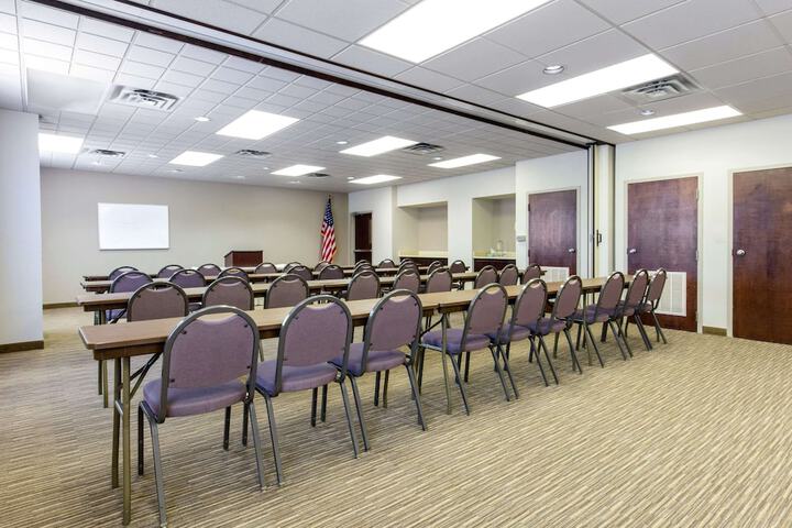 Quality Inn & Suites Mountain Home North
